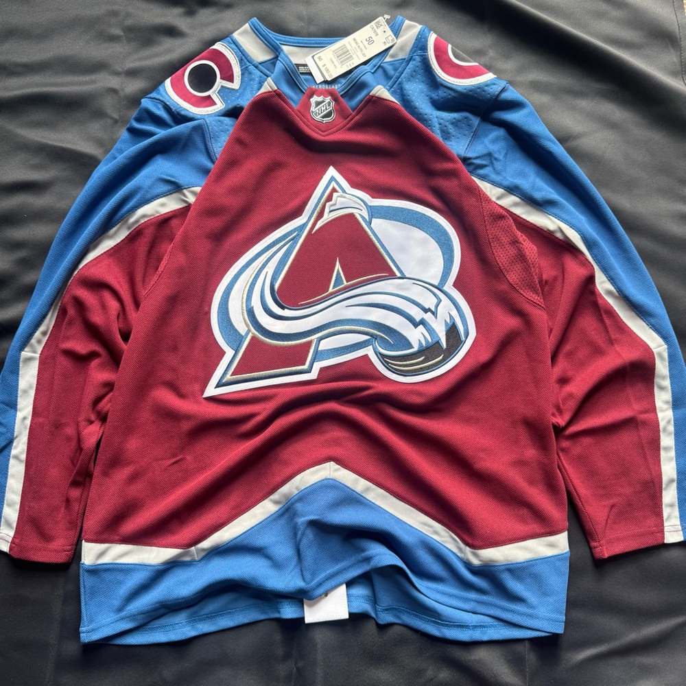 Colorado avalanche nhl hokey jersey brand new size 50